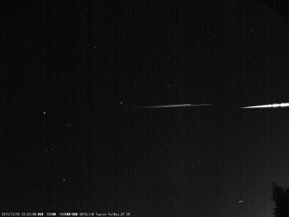 Spectra of slow bolides